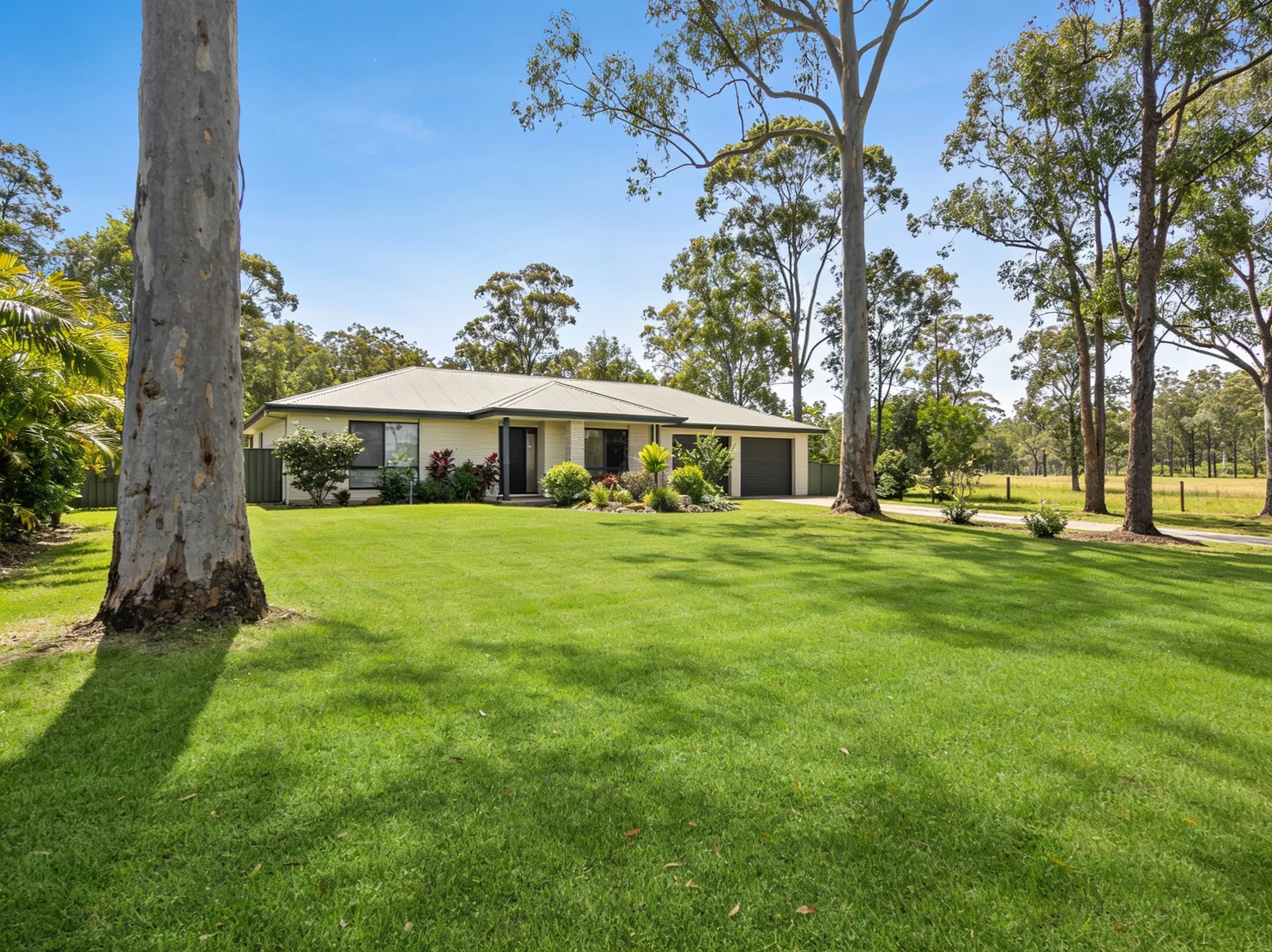 Lawn mowing and garden maintenance in Caboolture