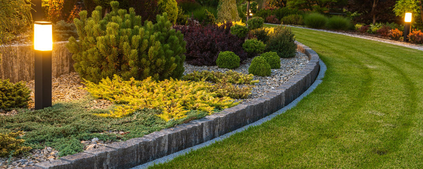 Kaitiaki Whenua lawn garden care team